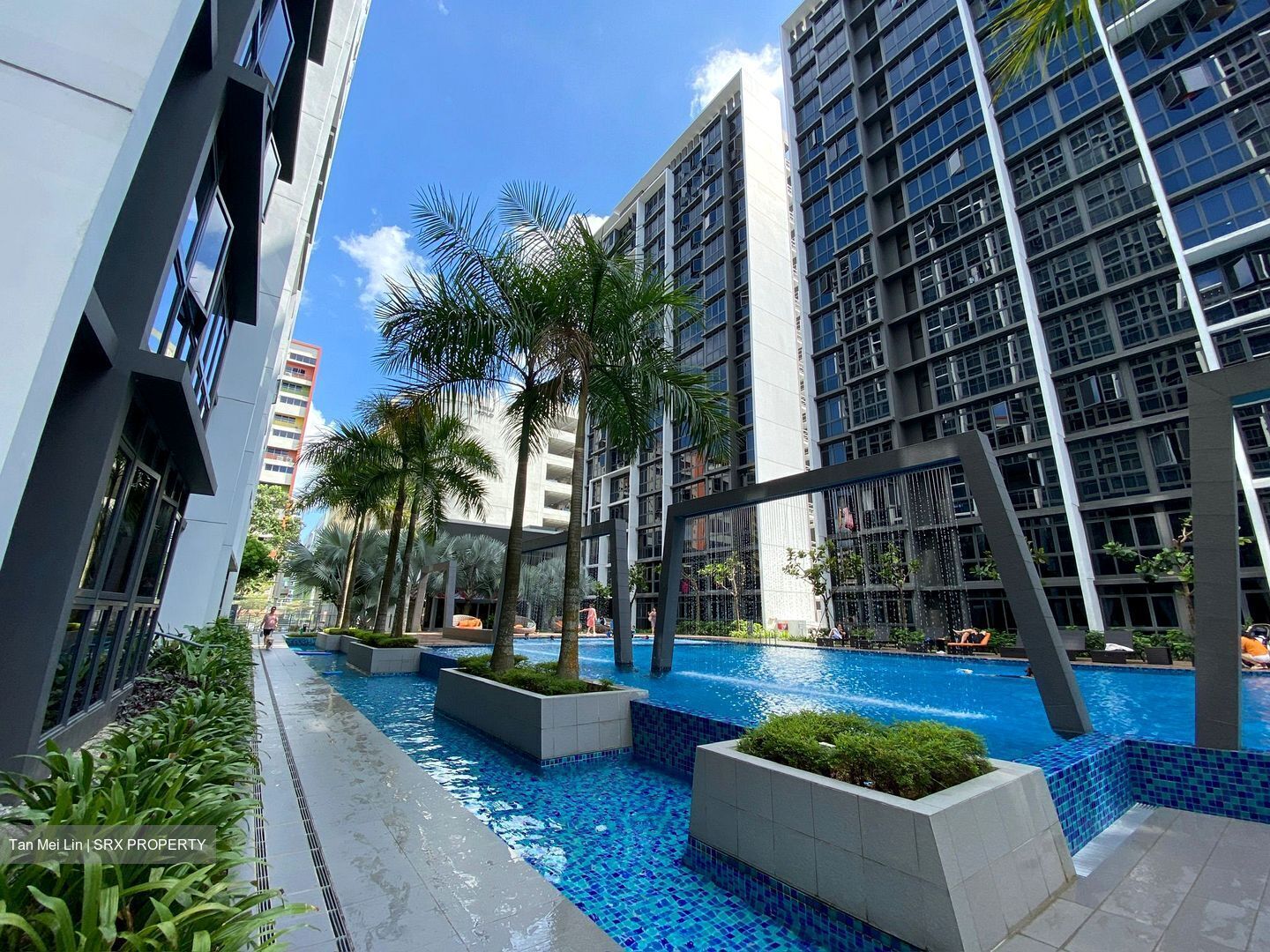 Symphony Suites (D27), Condominium #613669231